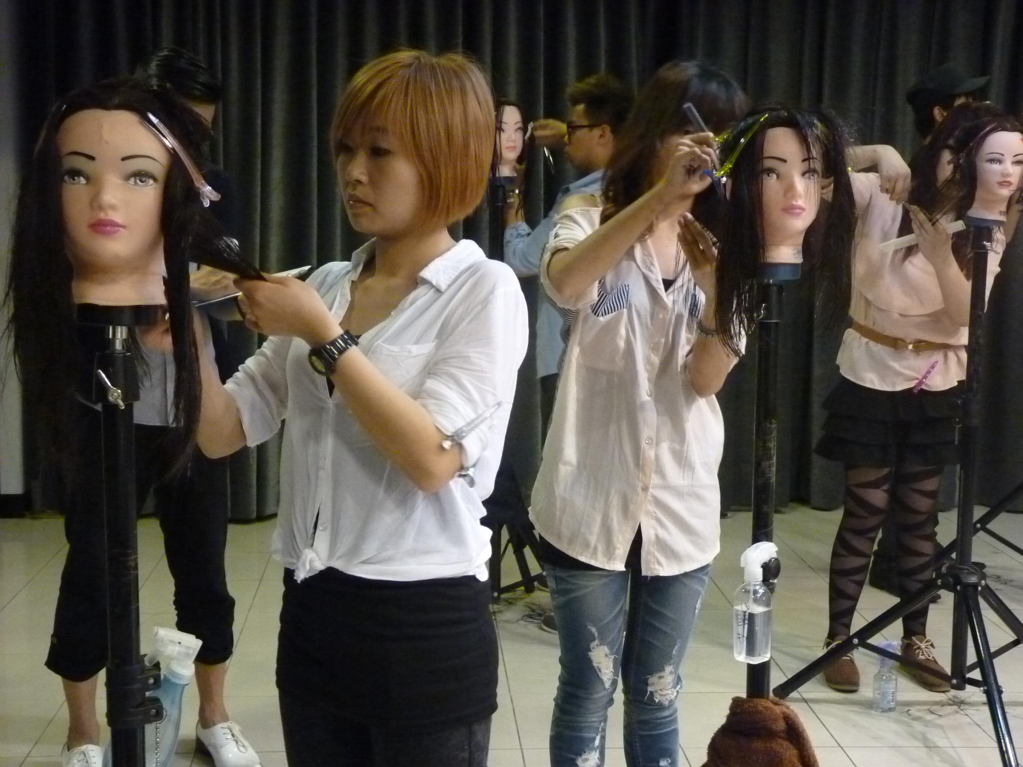 认真学习剪发+放大图